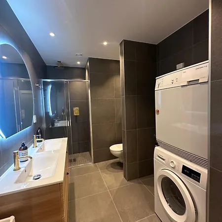 The Station Central بيت ضيافة *