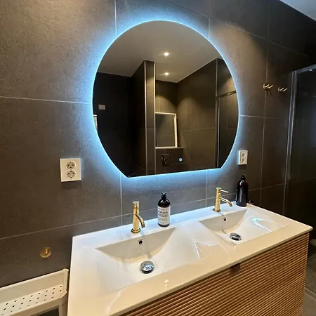 The Station Central بيت ضيافة