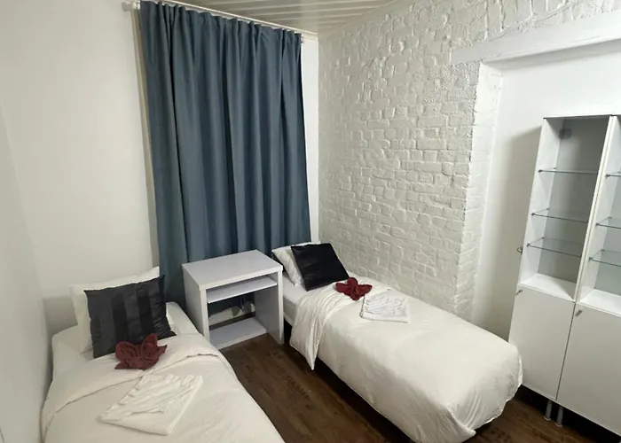 The Station Central Konukevi *